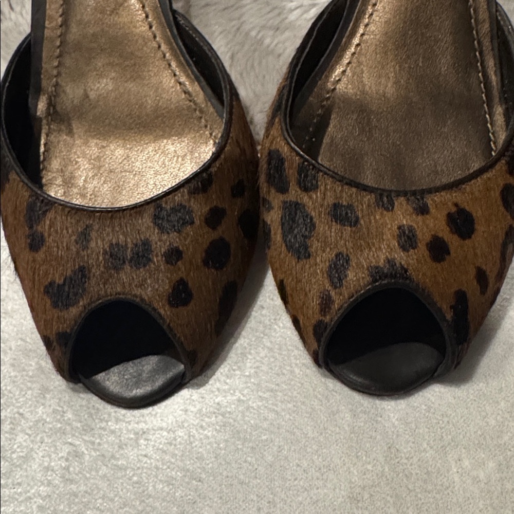 Ann Taylor Leopard Print Peep Toe Heels 7.5M - Picture 3 of 7